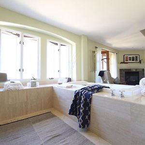 King Suite Spa Bath